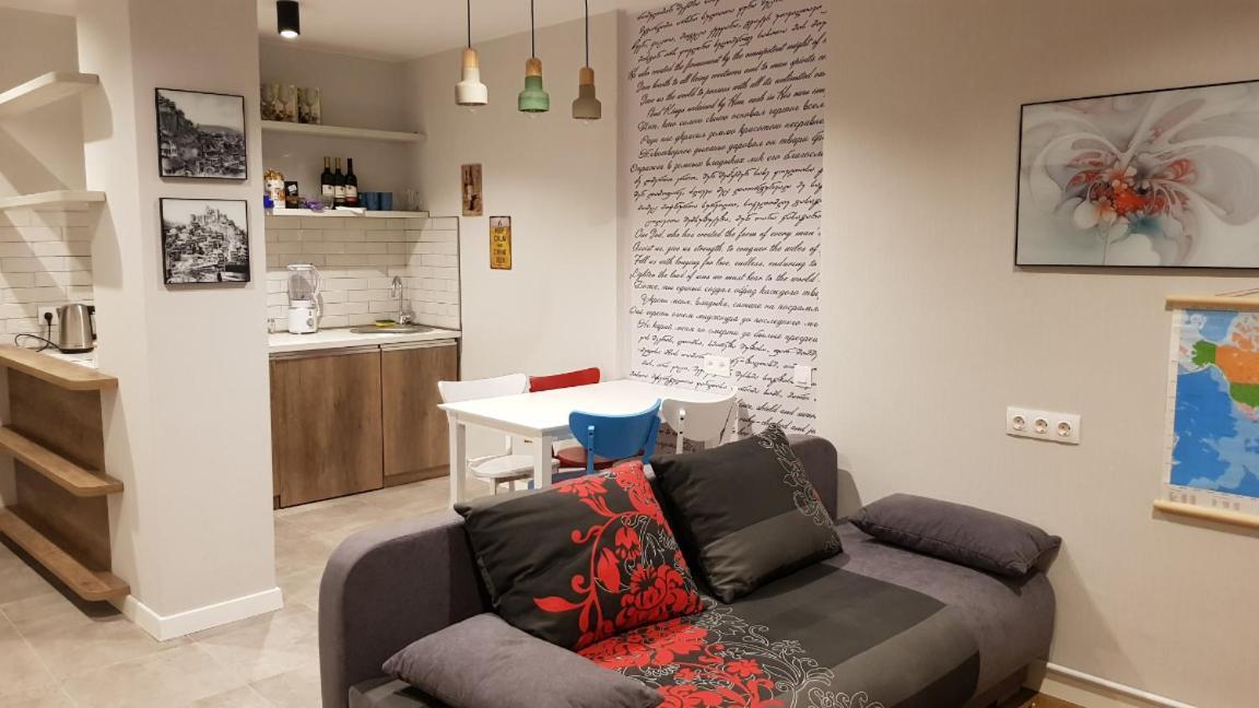 Your Home In Tbilisi: Cosy Stay In The Old City Екстериор снимка