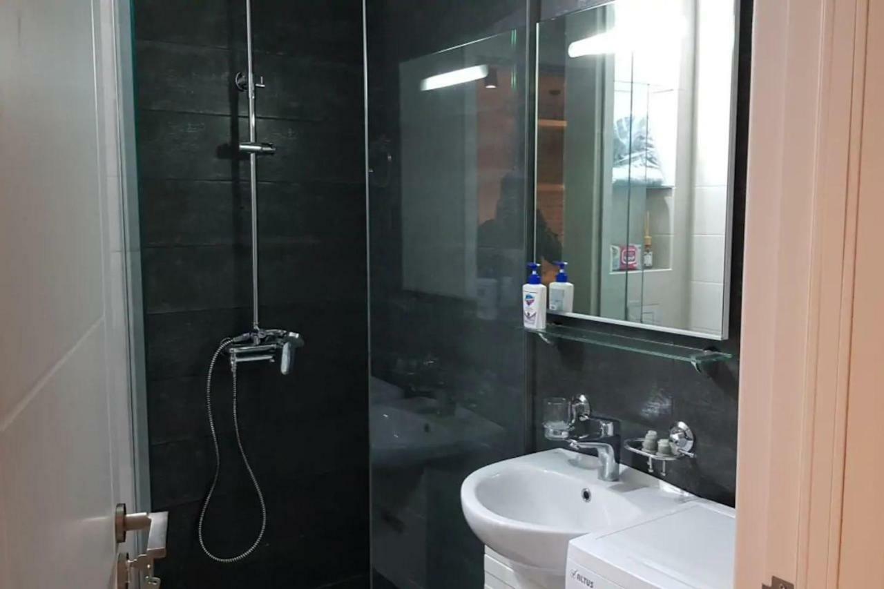 Your Home In Tbilisi: Cosy Stay In The Old City Екстериор снимка